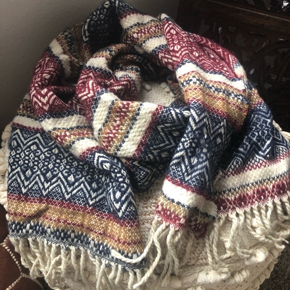 Accessories - Cozy blanket scarf